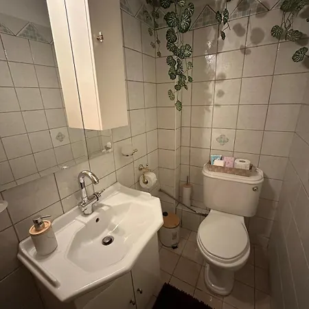 Methexis Household شقة